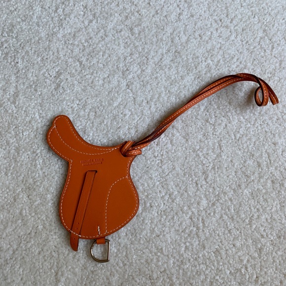 Hermès paddock saddle bag charm - Picture 2 of 5
